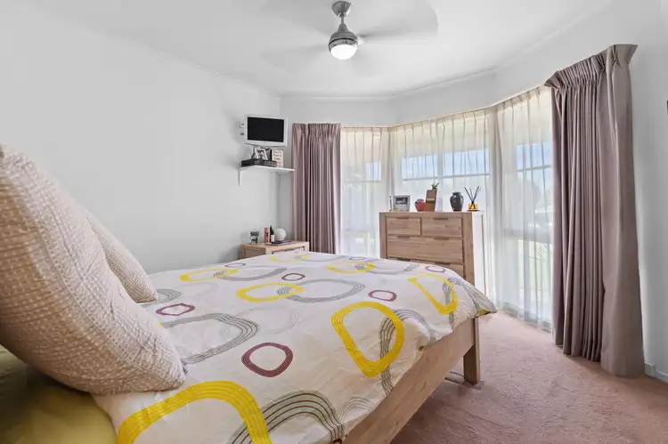 Sixth view of Homely house listing, 4 Gum Close, Hoppers Crossing VIC 3029