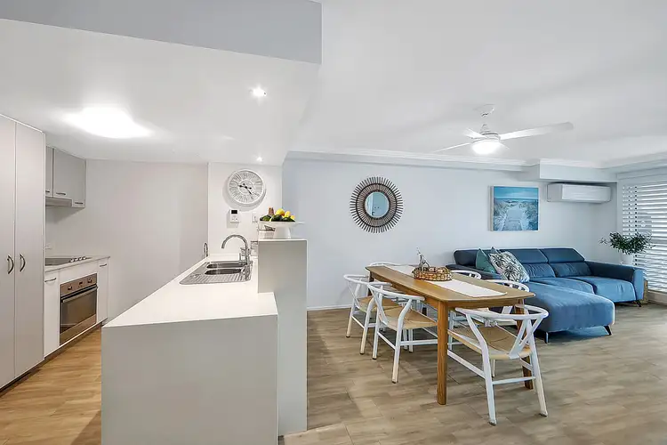 Sixth view of Homely unit listing, 4/107-111 Esplanade, Bargara QLD 4670
