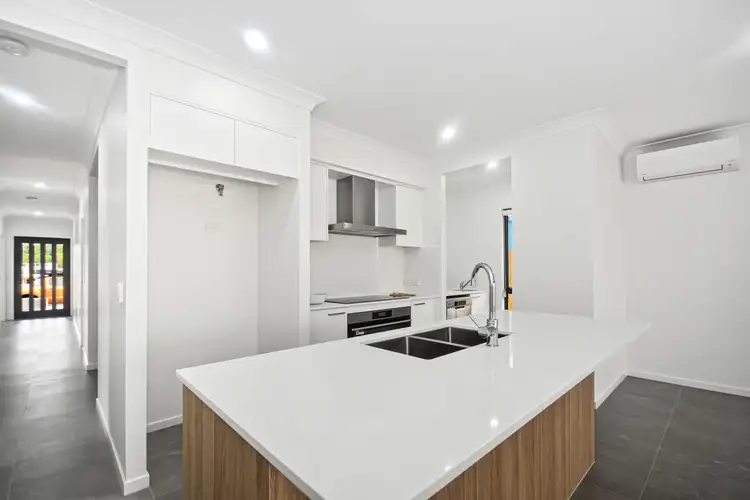 6 Harmony Circuit, Narangba QLD 4504
