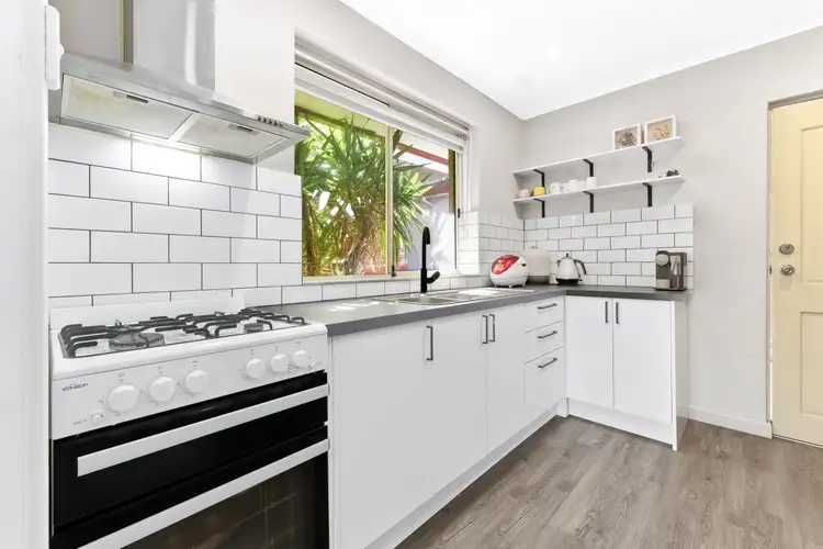 1/177 Carinish Road, Clayton VIC 3168