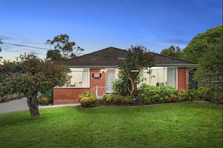 6 Olympus Drive, Croydon South VIC 3136