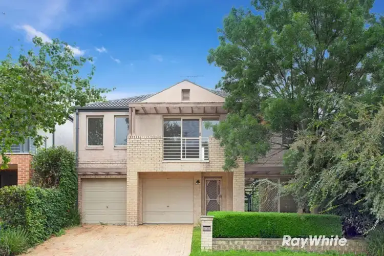 33 Phoenix Avenue, Beaumont Hills NSW 2155