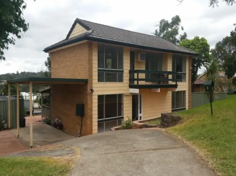 6 Queenscliff Road, Woodbine NSW 2560