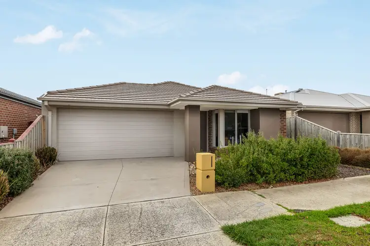 19 Argenta Street, Mickleham VIC 3064