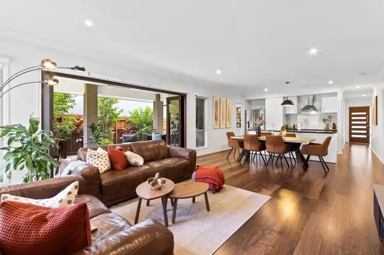 3 Woodgate Street, Oxley QLD 4075