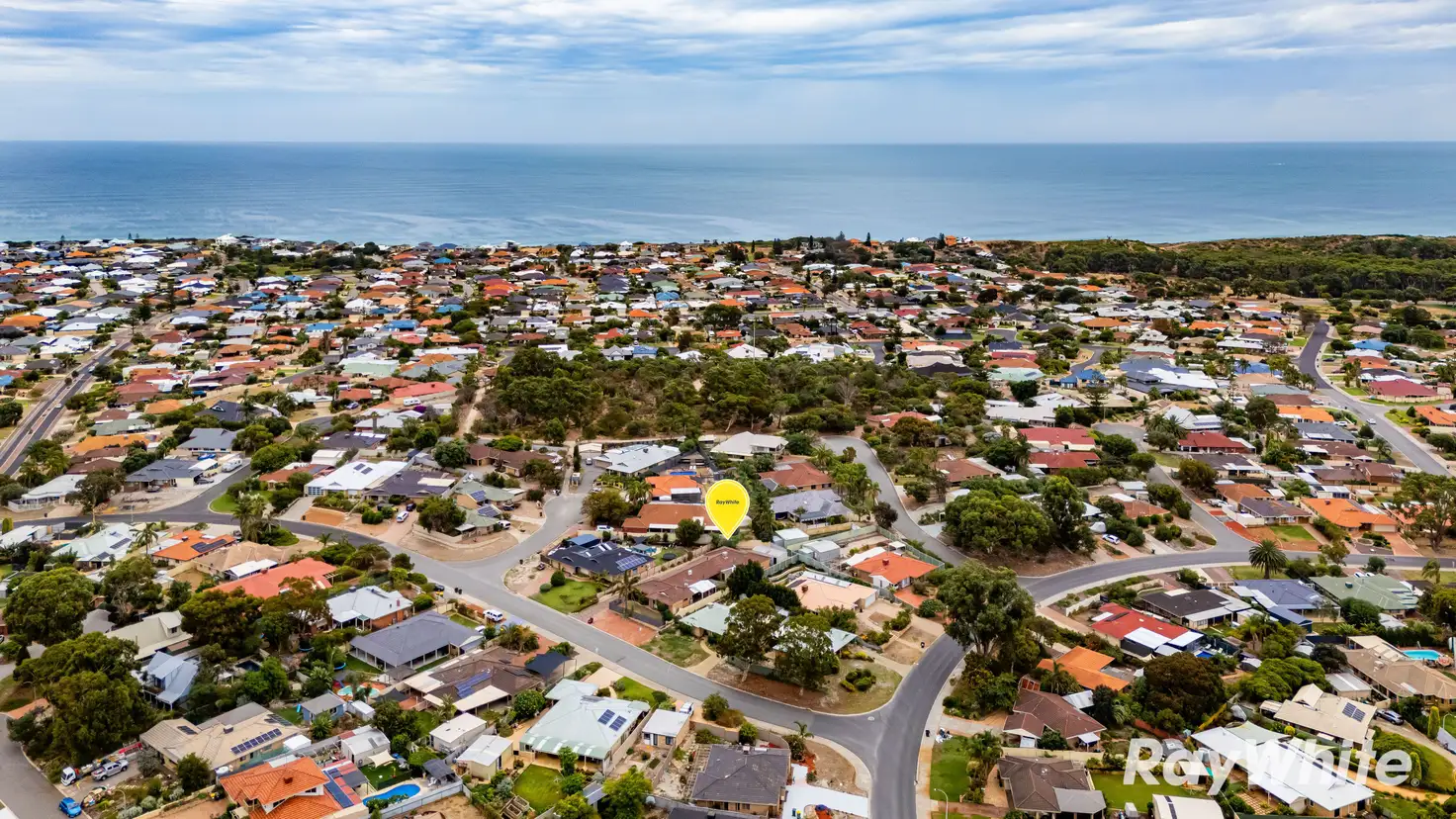 Main view of Homely house listing, 2/3 Allamanda Way, Halls Head WA 6210