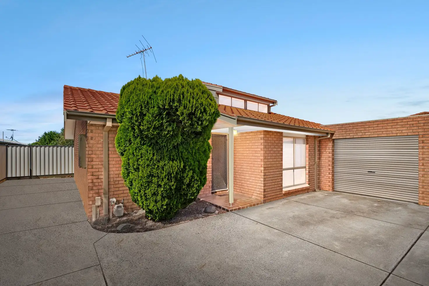 Main view of Homely unit listing, 2/6 Jacqueline Close, Werribee VIC 3030