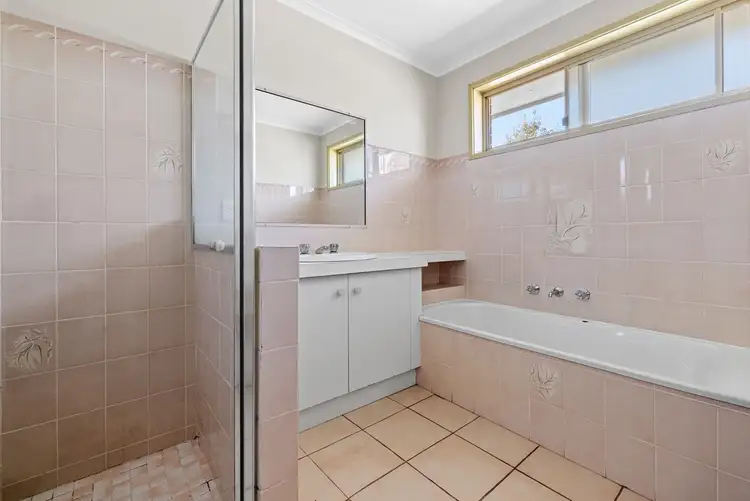 Sixth view of Homely unit listing, 2/6 Jacqueline Close, Werribee VIC 3030