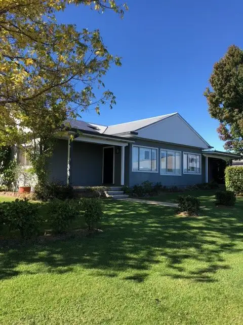18 Drew Street, Armidale NSW 2350