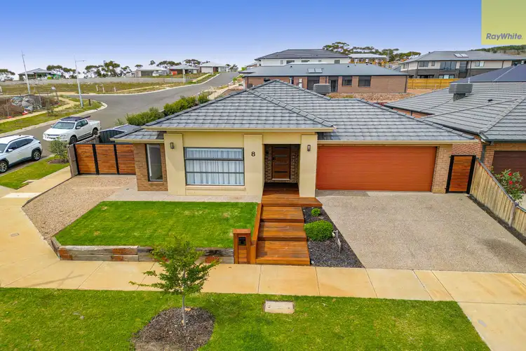 8 Adams Way, Maddingley VIC 3340
