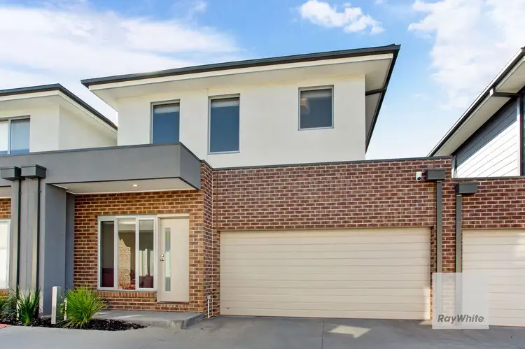 3 Victoria Road