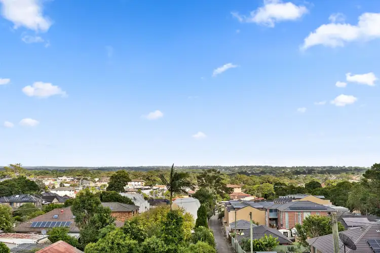 Third view of Homely apartment listing, 18/3-7 Ocean Street, Penshurst NSW 2222