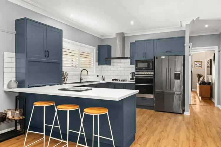 38 Ellmoos Avenue, Sussex Inlet NSW 2540