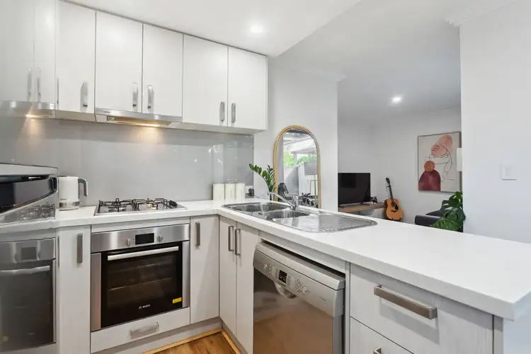 1/21 Third Avenue, Bassendean WA 6054