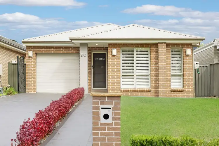 90 Tedbury Road, Jordan Springs NSW 2747