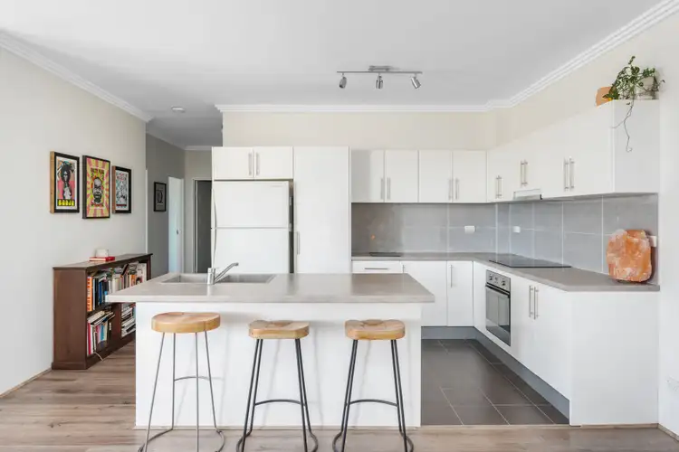 14/15 Stuart Street, Helensburgh NSW 2508