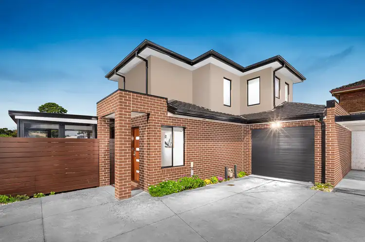 2/4 Eric Court, Oakleigh South VIC 3167