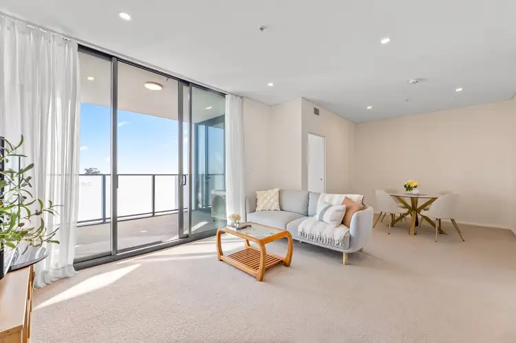 9 Village Place