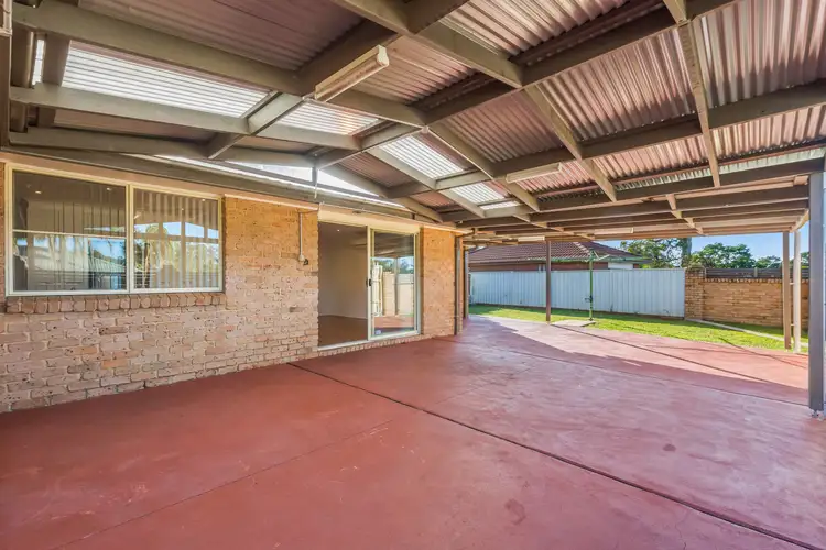 Fifth view of Homely house listing, 35 Horsley Drive, Horsley NSW 2530