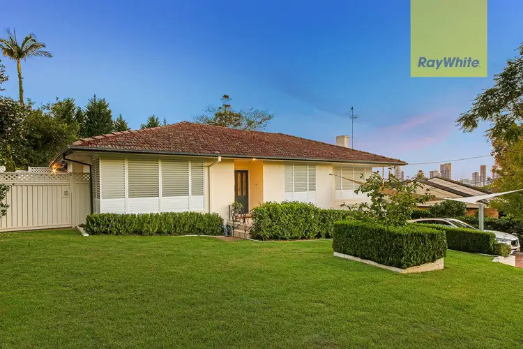 4 Oatlands Crescent