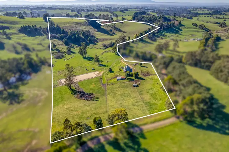 2 Fowlers Road, Ellinbank VIC 3821