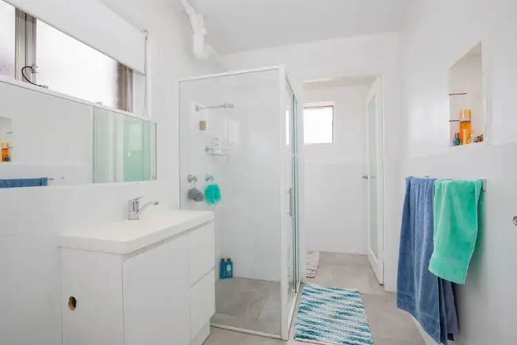 Sixth view of Homely unit listing, 1/131 Brooks Street, Bar Beach NSW 2300