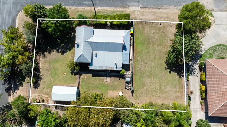 553 Roach Street, Lavington NSW 2641