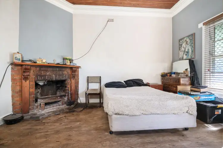 Fifth view of Homely house listing, 553 Roach Street, Lavington NSW 2641
