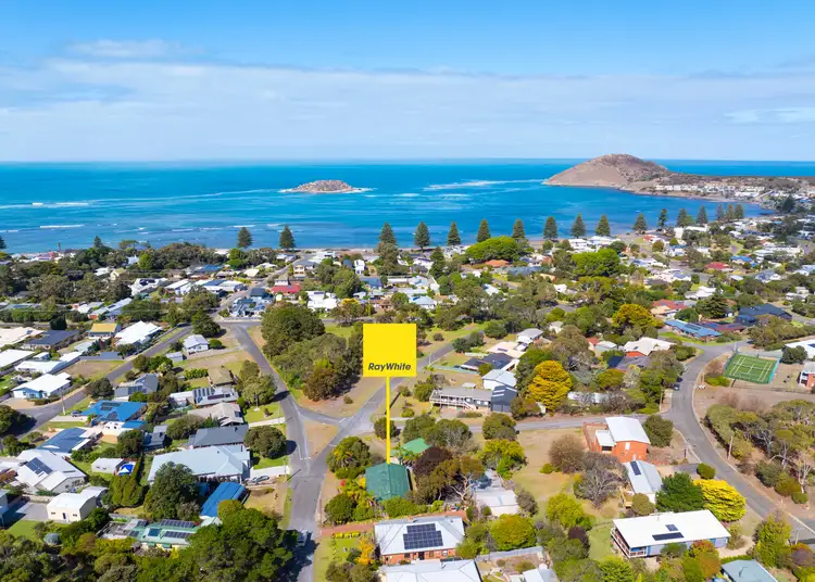 29 Lord Hobart Crescent, Encounter Bay SA 5211