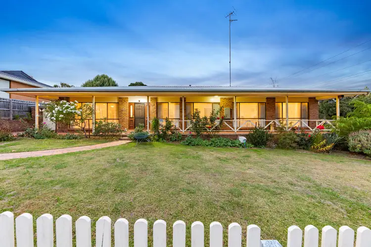 Third view of Homely house listing, 2 Elizabeth Court, Pakenham VIC 3810