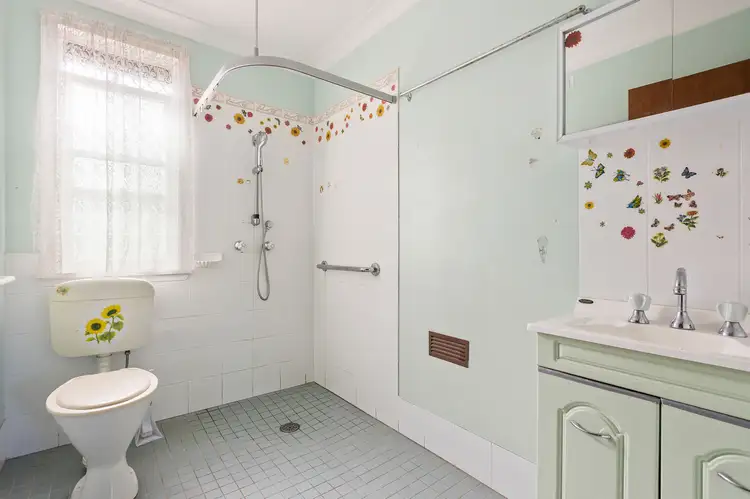 Sixth view of Homely house listing, 9 Kent Street, Berkeley NSW 2506