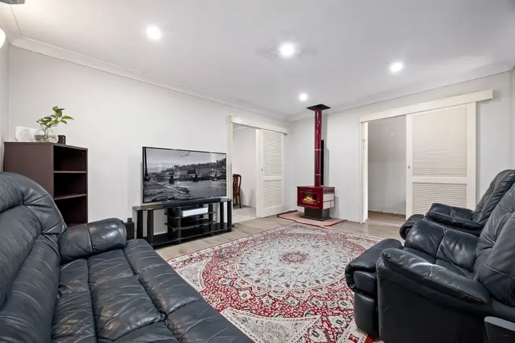 Fifth view of Homely house listing, 18 Alexander Crescent, Macquarie Fields NSW 2564