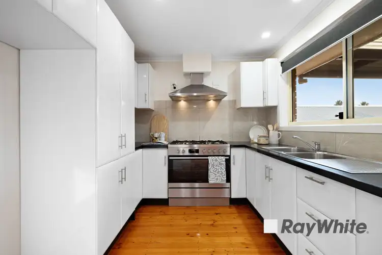 Sixth view of Homely house listing, 22 Kinkead Crescent, Endeavour Hills VIC 3802