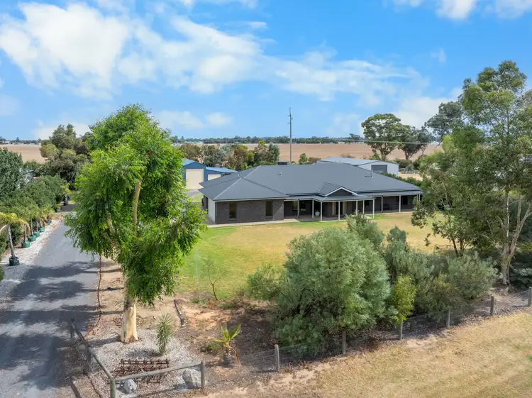 5 Damian Crescent, Mulwala NSW 2647