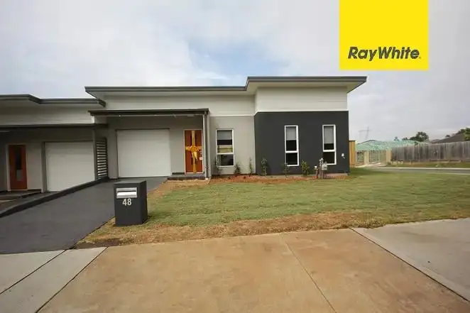 48 Atlantic Boulevard, Glenfield NSW 2167