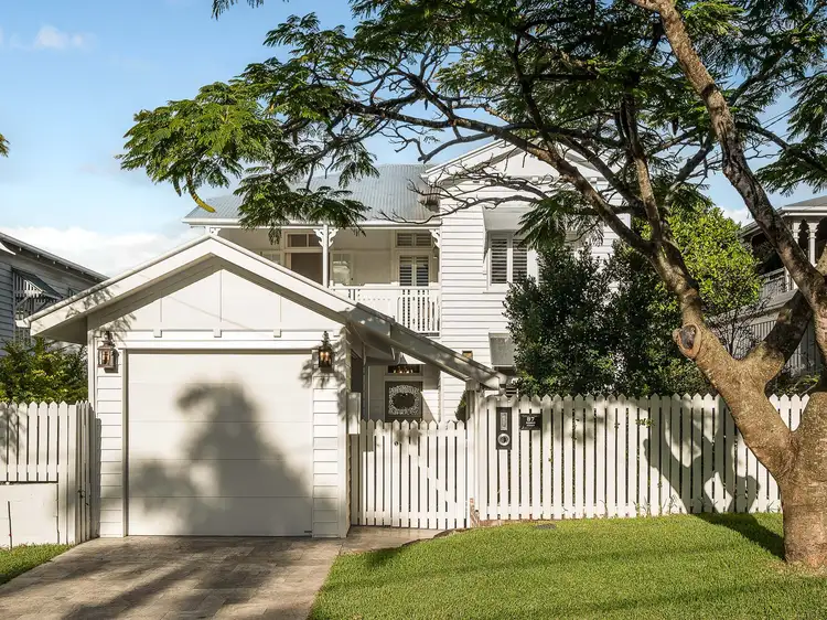87 Gordon Street, Hawthorne QLD 4171