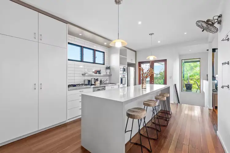 17 Salisbury Street, Woolloongabba QLD 4102