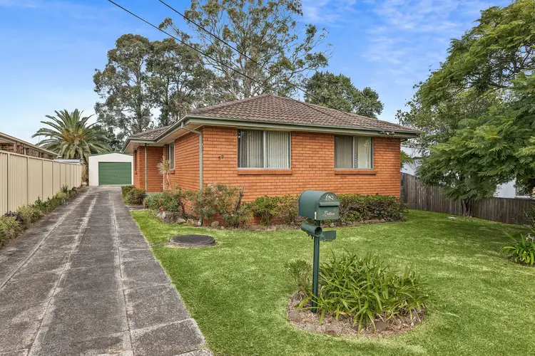 57 Deakin Street, Oak Flats NSW 2529