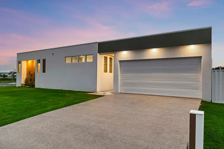 2 Olaf Road, Pialba QLD 4655
