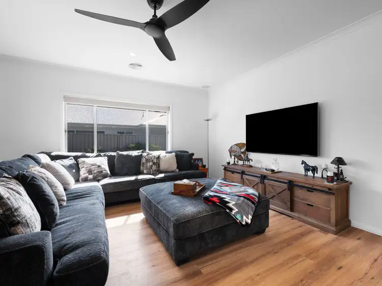 Fifth view of Homely house listing, 9 Livingston Boulevard, Benalla VIC 3672