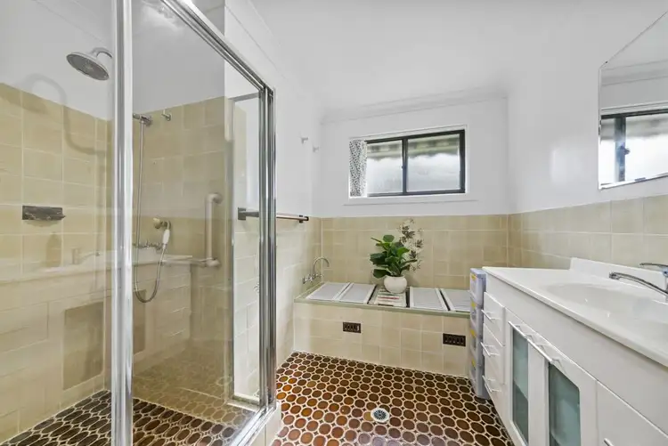 Fifth view of Homely house listing, 6 Jacqueline Avenue, Gorokan NSW 2263