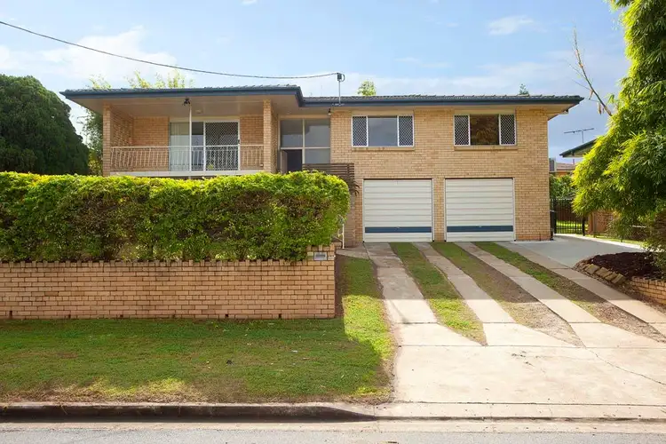 27 Menkira Street, Mansfield QLD 4122