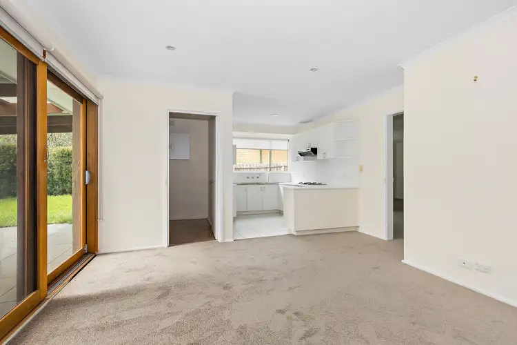 Second view of Homely house listing, 5 Chaucer Avenue, Frankston VIC 3199