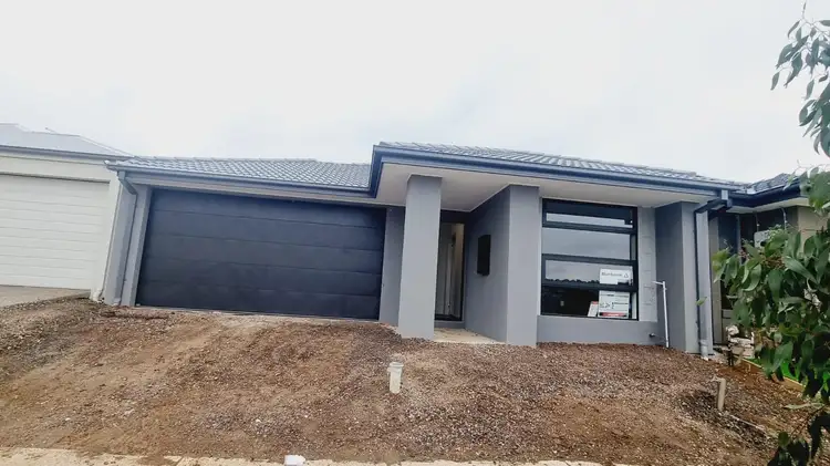 12 Bamal Street, Sunbury VIC 3429