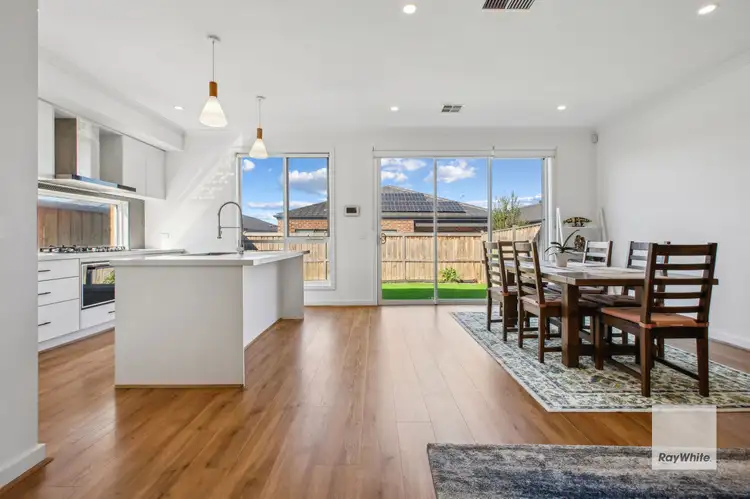 39 Merula Drive, Mambourin VIC 3024