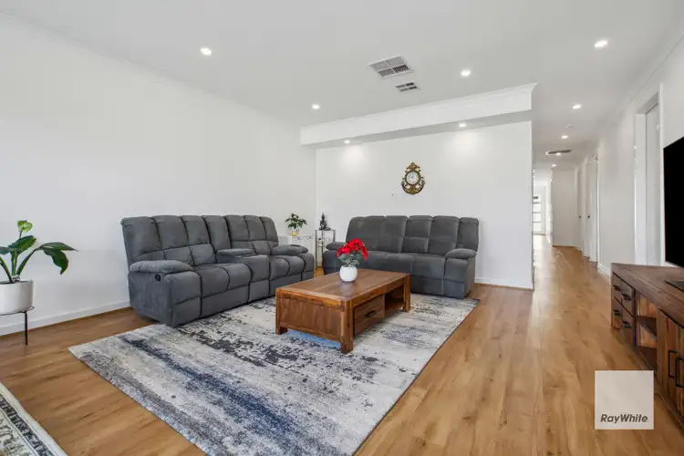Second view of Homely house listing, 39 Merula Drive, Mambourin VIC 3024