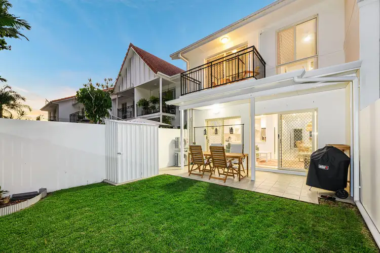 3/60-76 Caseys Road, Hope Island QLD 4212