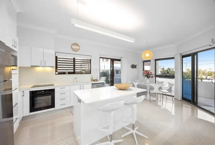 Fifth view of Homely unit listing, 2/50 King Street, Kings Beach QLD 4551