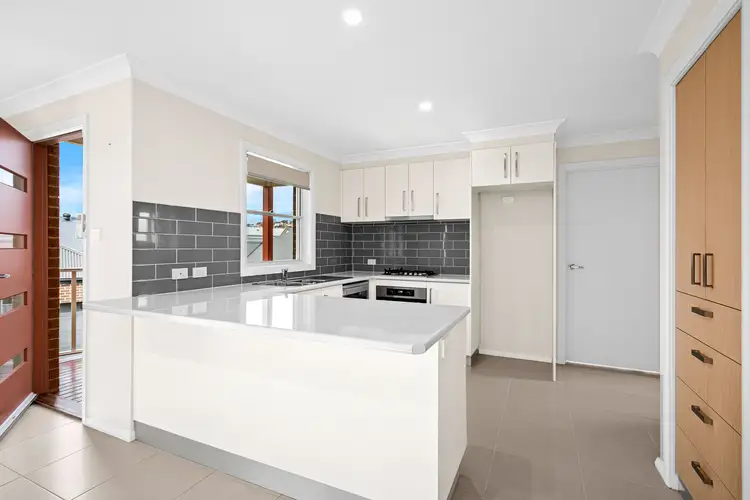 13 Curramore Terrace