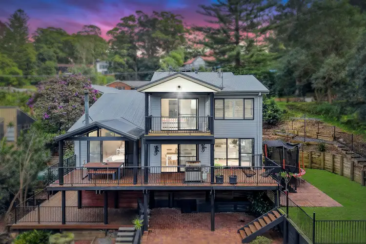 6 Dandenong Close, Avoca Beach NSW 2251